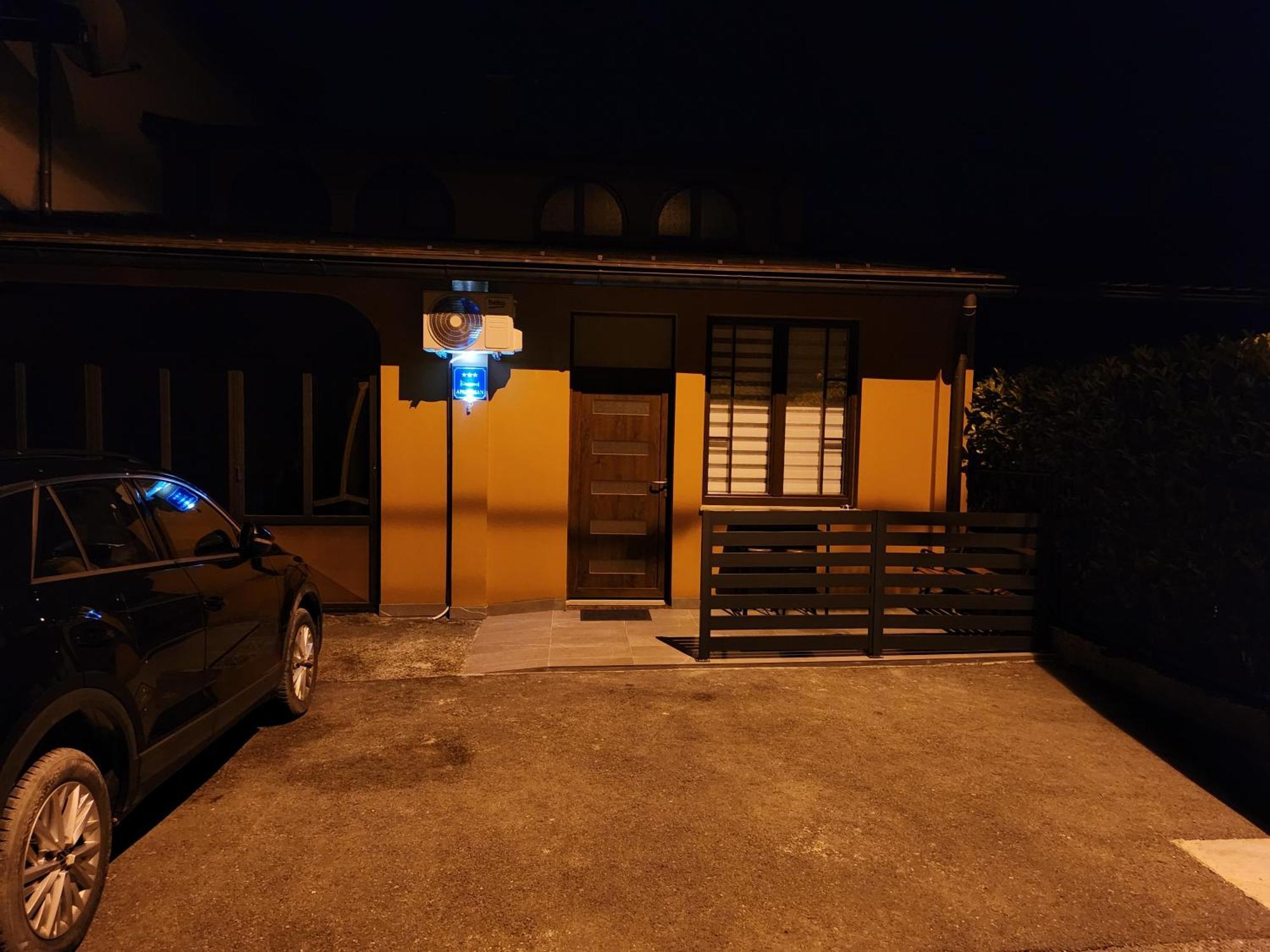Studio Apartman Borlin Karlovac Buitenkant foto